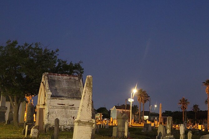 Spooky Cemetery Ghost Tour - Haunting Histories