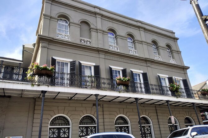 Spooky Spirits Haunted Pub Crawl - Ghost Tour in New Orleans - Ghost Stories and Haunted Locations