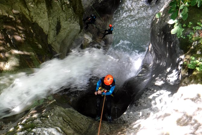 Sports Canyoning of Écouges in Vercors - Grenoble - Group and Booking Information