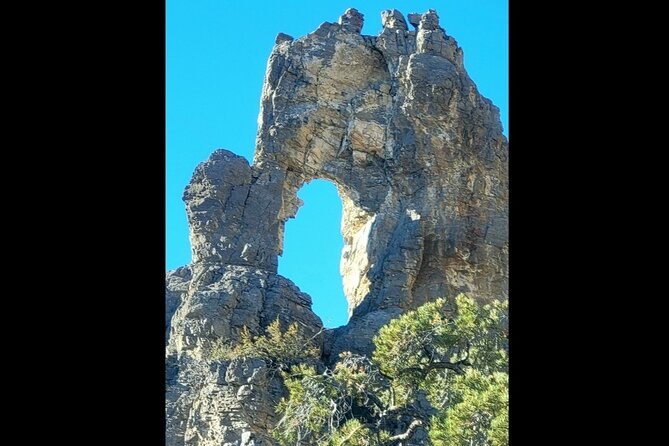 Spring Mountain Scenic Mountains Peak Hike - Exploring the Energy Vortex Pillars
