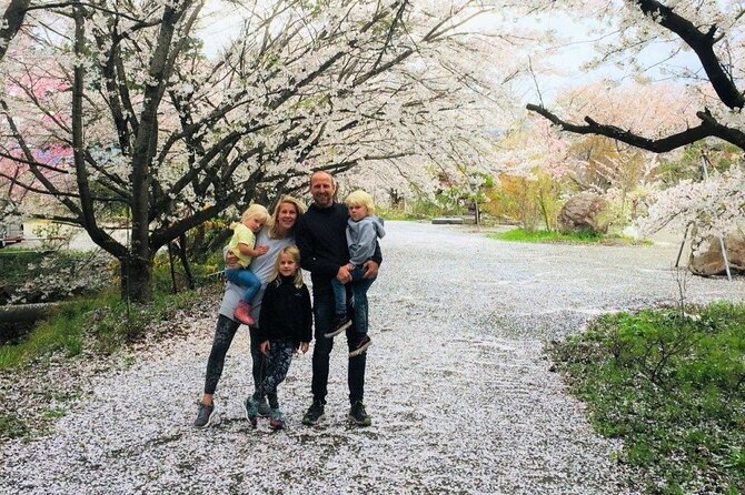 (Spring Only) 1-Day Snow Monkeys & Cherry Blossoms in Nagano Tour - Meeting Point and Accessibility