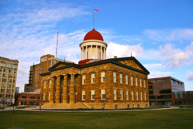 Springfield Self-Guided Walking Audio Tour - Engaging Audio Narration