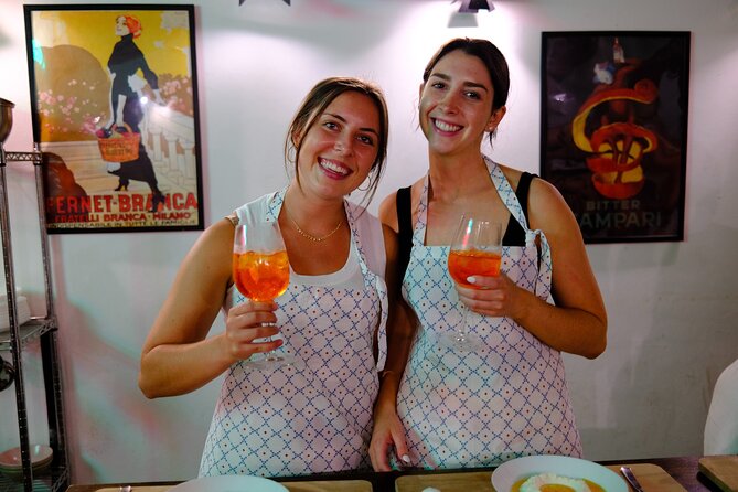 Spritz and Spaghetti: Small Group Tipsy Cooking Class - Spritz Cocktail Experience