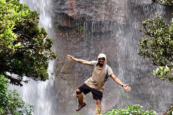 Sri Lanka 11 Nights -12 Days Luxury Guided Tour by Mini-Coach - Transportation and Logistics