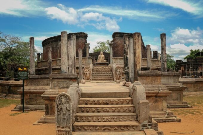 Sri Lanka: 7-Day Off-The-Beaten Path Tour - Bentota to Colombo