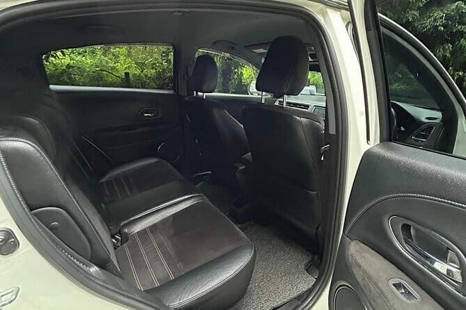 Sri Lanka Car and Driver Hire - Private Driver and Chauffeur - What You Can Expect During Your Trip