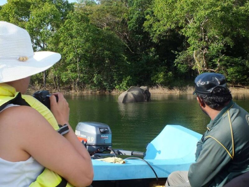 Sri Lanka: Gal Oya National Park Overnight Tour - Boat Safari Exploration