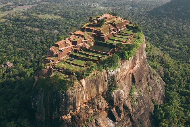 Sri Lanka North East Tour | 10 Nights - Discovering Ancient Kingdoms