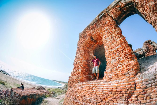 Sri Lanka North Tour - Ancient Ruins and Relics