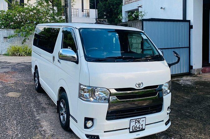 Sri Lanka Personal Tour Driver in a Private Vehicle - Authenticity and Reviewer Insights