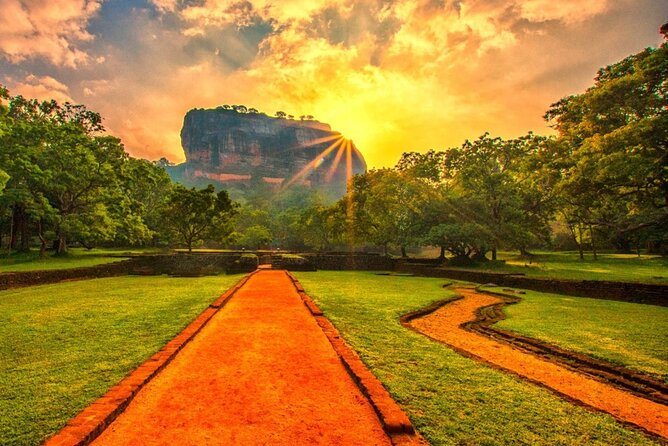 Sri Lanka; Professional Chauffeur Guide With Modern Vehicles - Customer Reviews