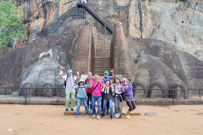 Sri Lanka Tour 06 Nights 07 Days With Hotels & Transport - Booking Information
