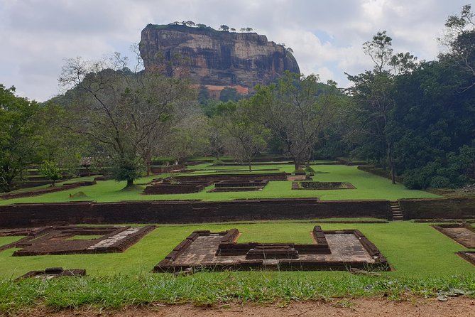 Sri Lanka Tours 12-DAY Wildlife Tour With Driver,Car or Van and Accommodations - Customizable Itinerary