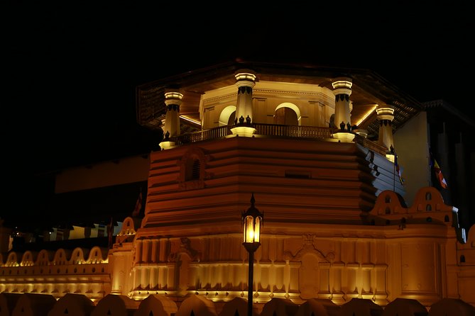 Sri Lanka Week in Paradise - Dambulla Cave Temple