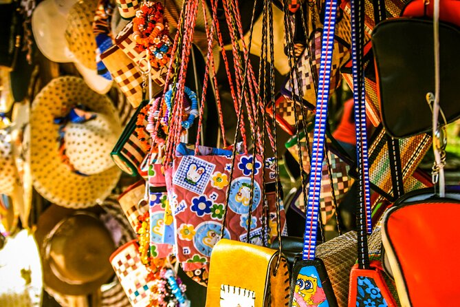 Sri Lankan Crafts and Spices Tour From Kandy - Visiting Tiesh Gem Museum