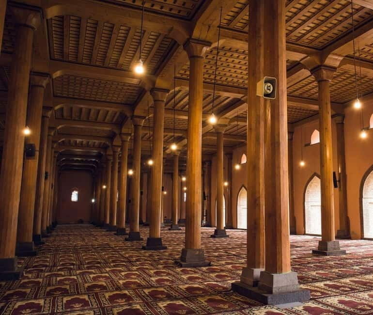 Srinagar Old City Heritage Walking Tour with Kahwa Tea - FAQs