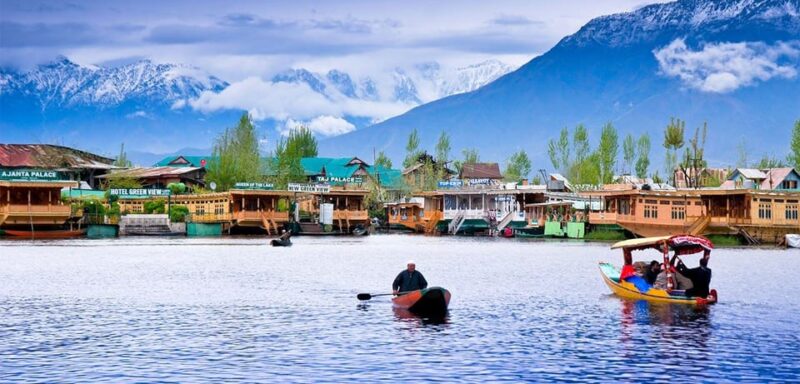 Srinagar: Private Day Tour With Shikara Ride at Dal Lake - Key Points