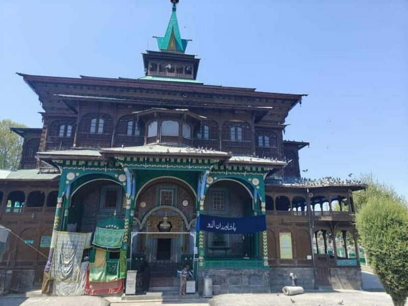 Srinagar: Private Old City and Mughal Gardens Guided Tour - Final Thoughts