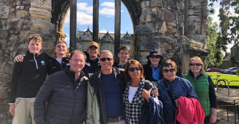 St Andrews: City Highlights Walking Tour With Cocktail - Key Points
