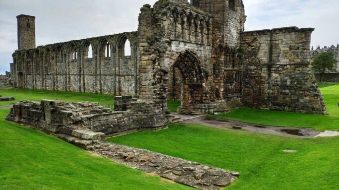 St Andrews: Guided Walking Tour, 12pm, 2pm Daily - Frequently Asked Questions