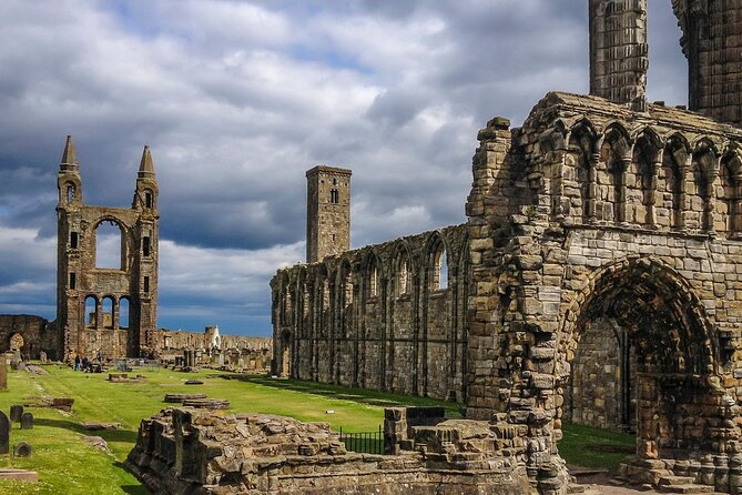 St Andrews Town & Castle, Nature Walk & Abbey Tour From Edinburgh - Tour Features