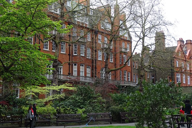 St James & Mayfair - Private Tour of Londons Royal & Aristocratic Villages - Prestigious Mayfair Neighborhoods