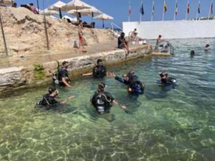St Julians: Discover Scuba Diving Experience - Scuba Diving Experience
