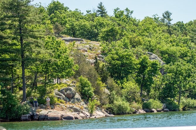 St Lawrence River - Rock Island Lighthouse on a Glass Bottom Boat Tour - Booking and Cancellation