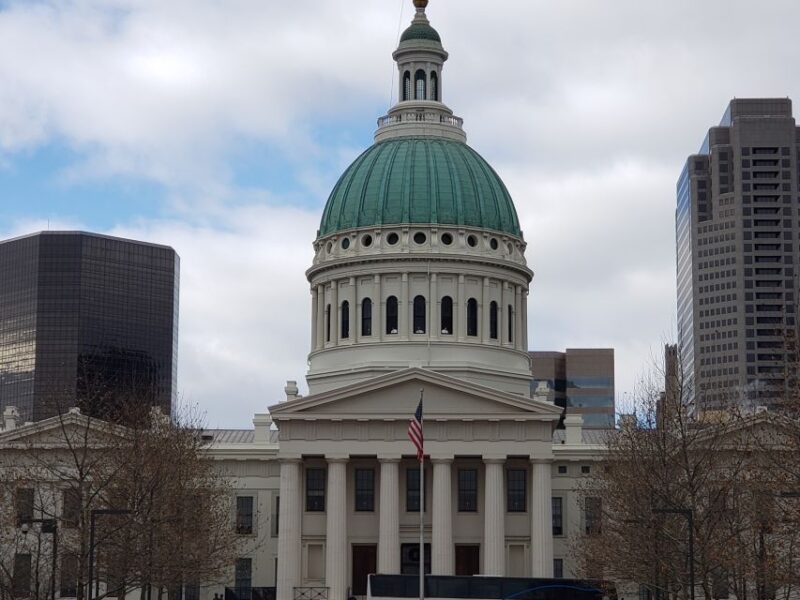 St Louis: 75-Minute City Trolley Tour - Meeting Point