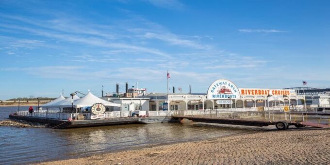 St. Louis Arch and River Cruise Small Group Walking Tour - Riverboat Cruise on the Mississippi