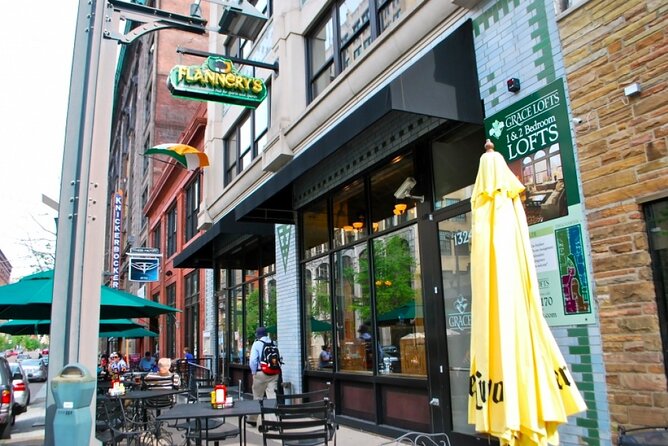 St. Louis Bar Hunt: Saucy St Louis Bar Crawl - Gathering a Team