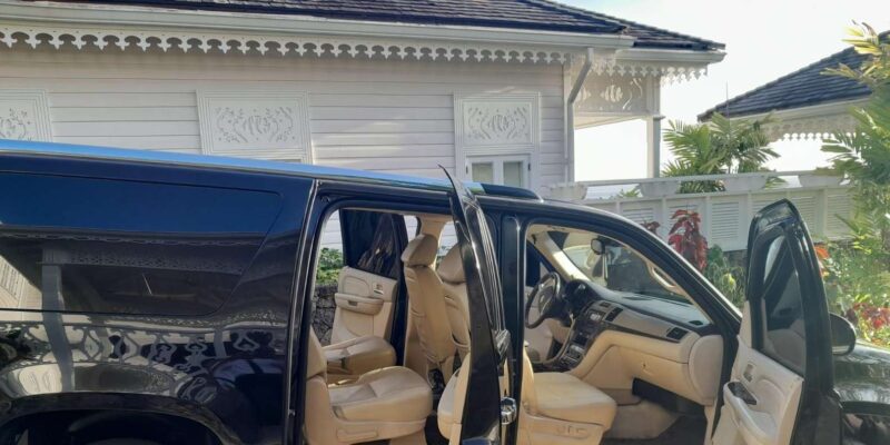 St Lucia: Private Airport Taxi Service - Vehicle and Amenities
