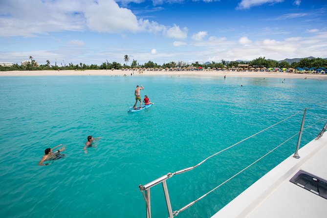 St Maarten Luxury Catamaran Full-Day Group Charter - Beverage and Bar Service