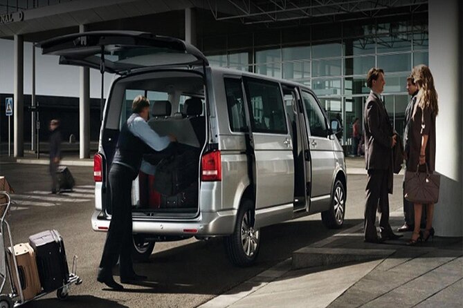 St. Maarten Private RED CARPET Airport Pick up and Transfers - Vehicle Options and Amenities