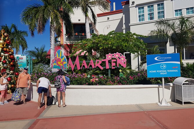 St.Maarten / St.Martin Private Tour - Beverages Provided