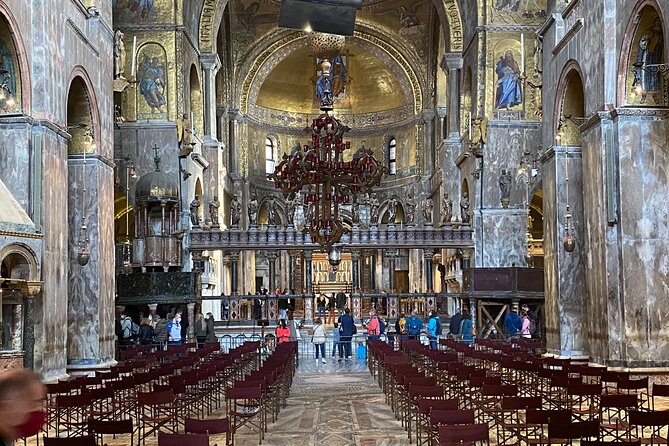 St. Marks Cathedral: Skip the Line Ticket, Audio-Guide & VR Tour - Meeting Point and Redemption
