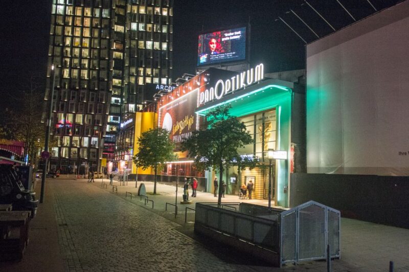 St. Pauli Nightlife Tour With Drag Queen in English - Neighborhood Celebrations