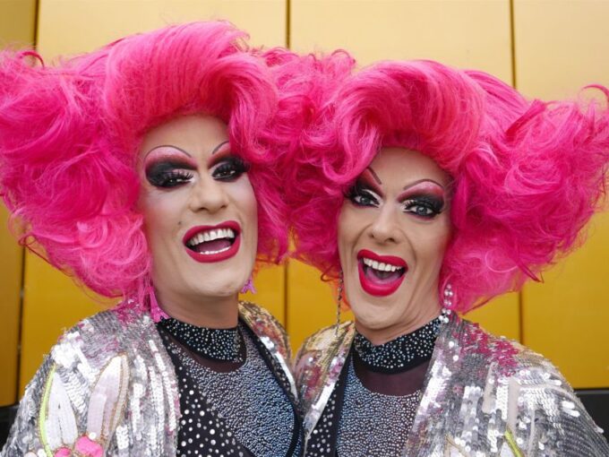 St. Pauli Tour: Drag-Attack With Barbie Stupid & Lee Jackson - Tour Duration and Language
