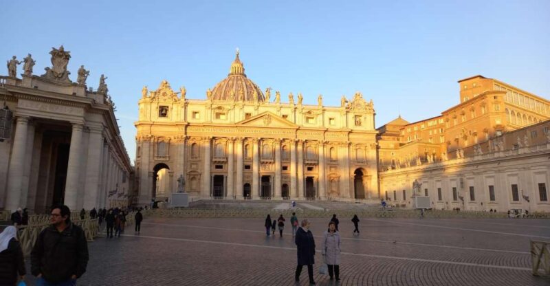 St Peters Basilica Tour With Dome and Crypts - Key Points
