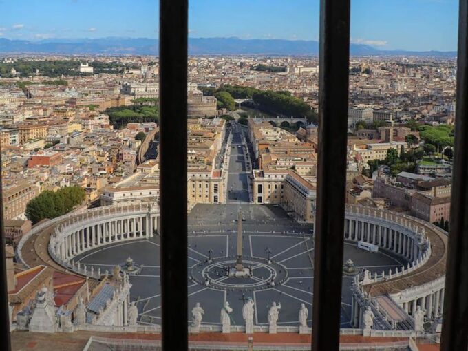 St. Peters Basilica Wonders: Michelangelo, Bernini & Crypt - Inclusions and Exclusions