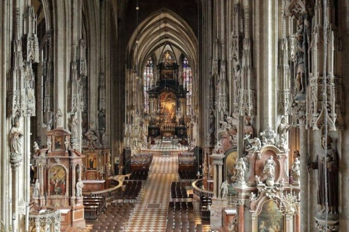 St Stephens Cathedral, Top Churches of Vienna Old Town Tour - Booking and Flexibility