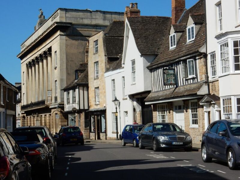 Stamford: Quirky Self-Guided Smartphone Heritage Walks - Treasure Hunt-Style Clues and Answers