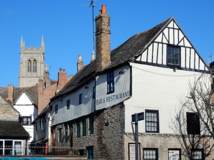 Stamford: Quirky Self-Guided Smartphone Heritage Walks - Flexible Booking Options