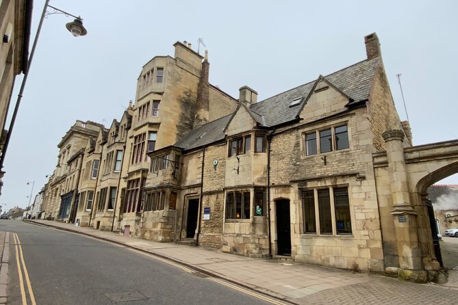 Stamford Town Guided Tours - Colorful History Insights