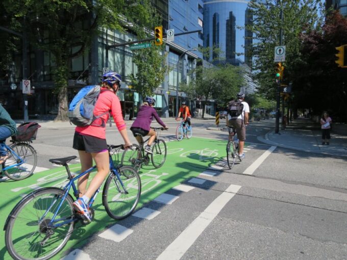 Stanley Park & Downtown Vancouver Morning Bike Tour - Booking and Cancellation