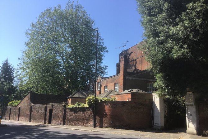 Stanmore Circular Private Walking Tour - Discovering Prehistoric Sites