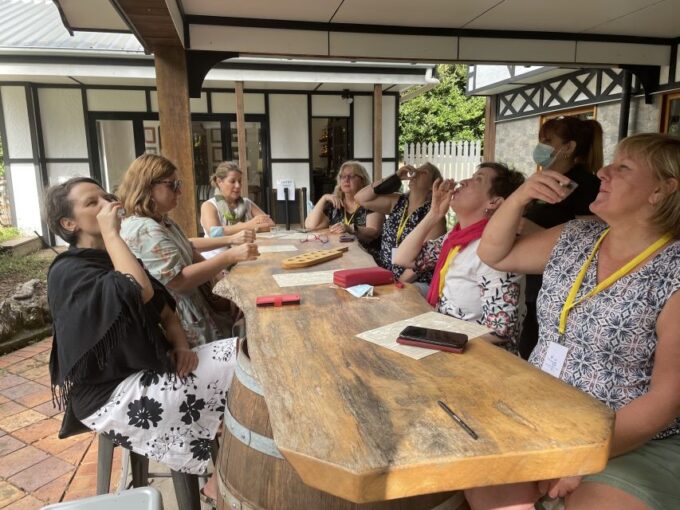 Stanthorpe: 3-Day Wine Tasting Trip With Room and Breakfast - Trip Pricing and Inclusions