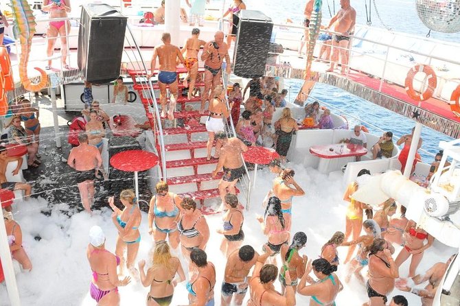 Starcraft Day Trip Party Boat - About Your Stay