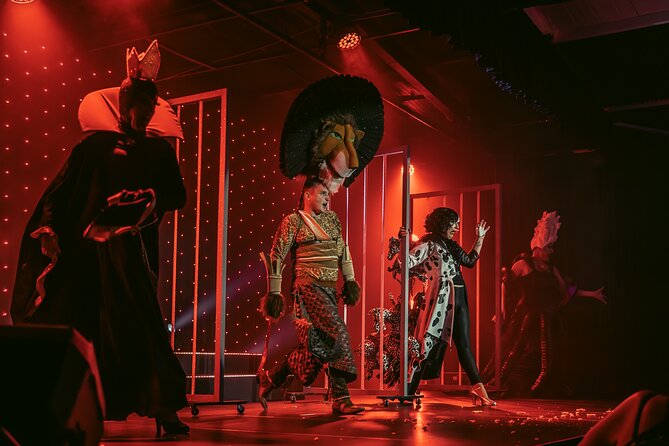 Stardust Variety Dinner Show - Dining and Drinks