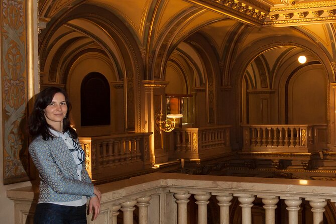 STATE OPERA - PRIVATE Guided Tour (Tickets Included) - Attendee Experience